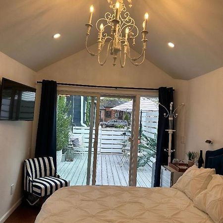Adorable 1 Bedroom Cottage New York Ngoại thất bức ảnh