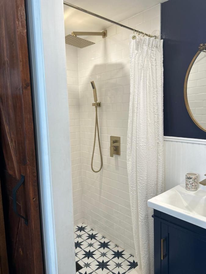 Adorable 1 Bedroom Cottage New York Ngoại thất bức ảnh